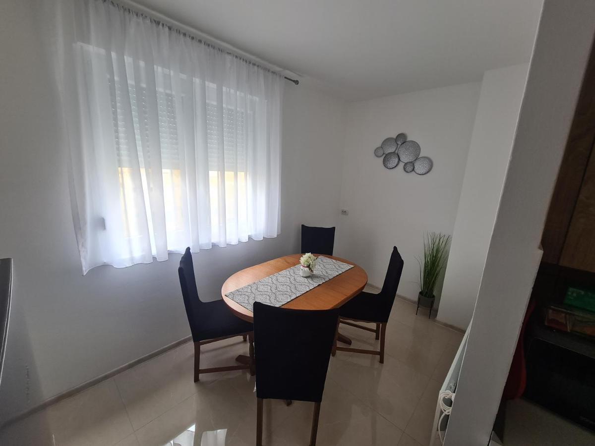 Apartman Yellow - Self Check In Osijek Eksteriør bilde